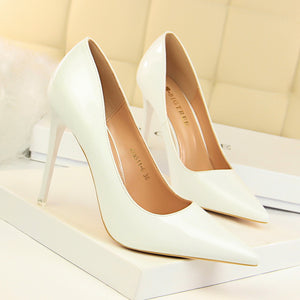 Patent leather low-fronted heels