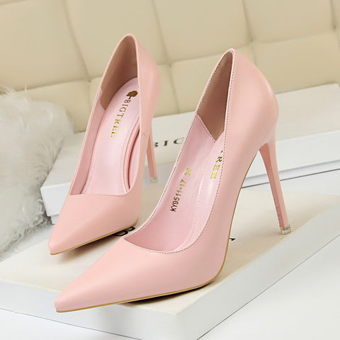 Classic pointed solid color high heels