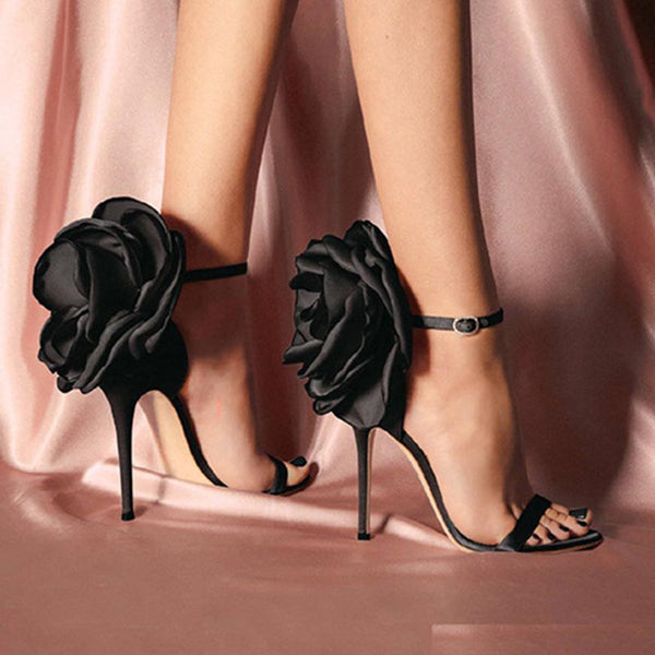 Open toe ankle-strap sandals with flower
