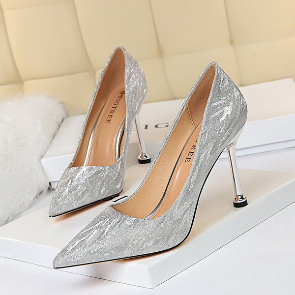 Shiny evening party high heels
