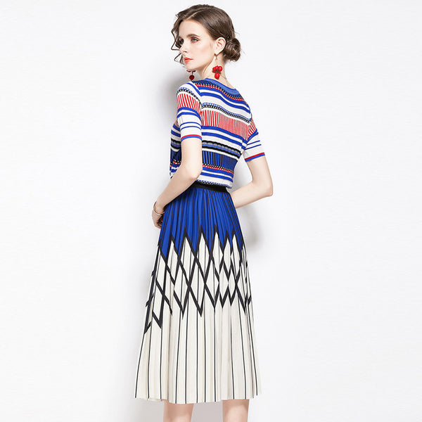 Crew neck striped skirt suits