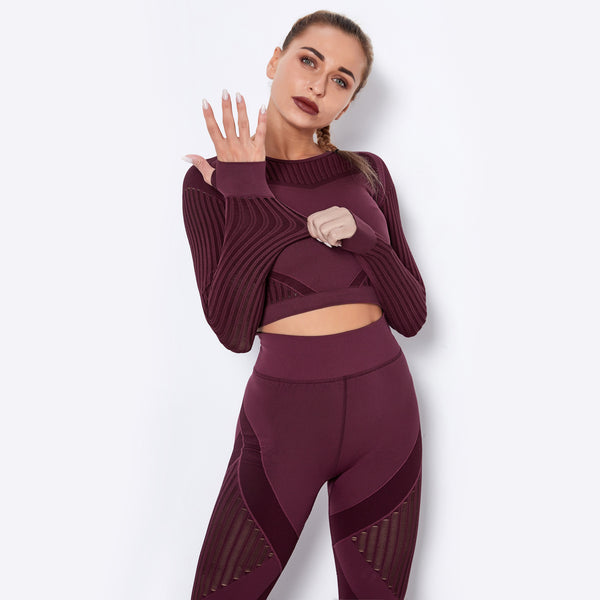 Knit active tops with thumb holes