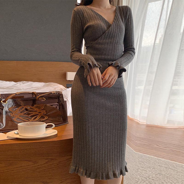 Stylish v-neck pleated knitting dresses