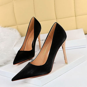 Sexy pointed toe low-fronted high heels