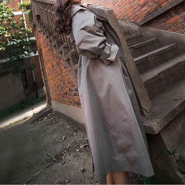 Classic lapel long sleeve trench coats with belts