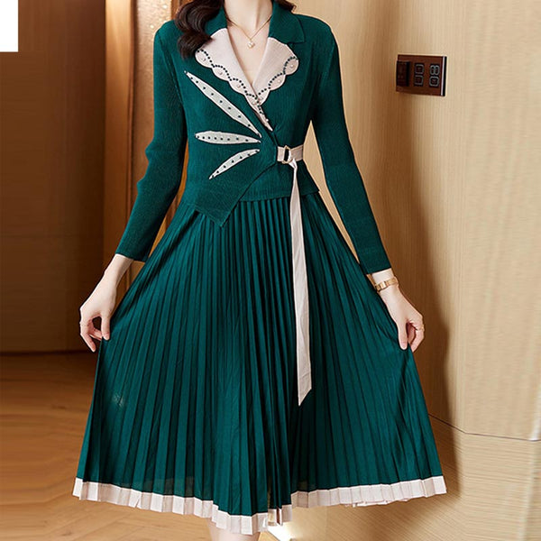 Stylish patch lapel long sleeve belted pleated dresses