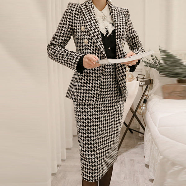 Single-breasted houndstooth blazers & pencil skirts