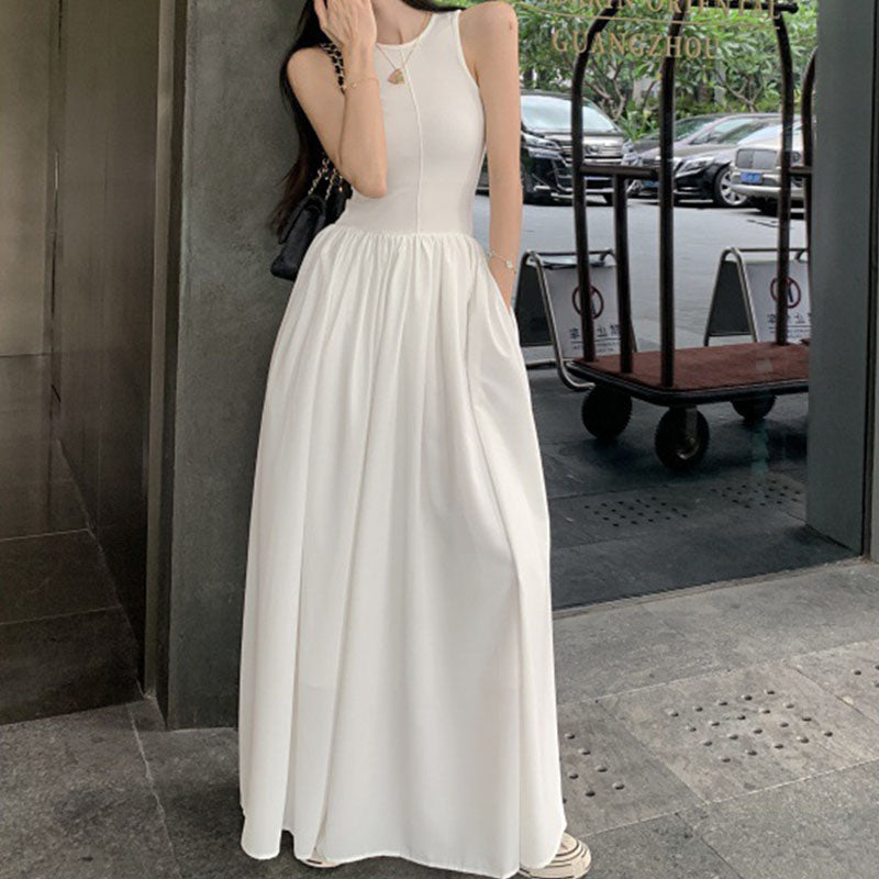 Brief o-neck sleeveless gathered waist maxi dresses