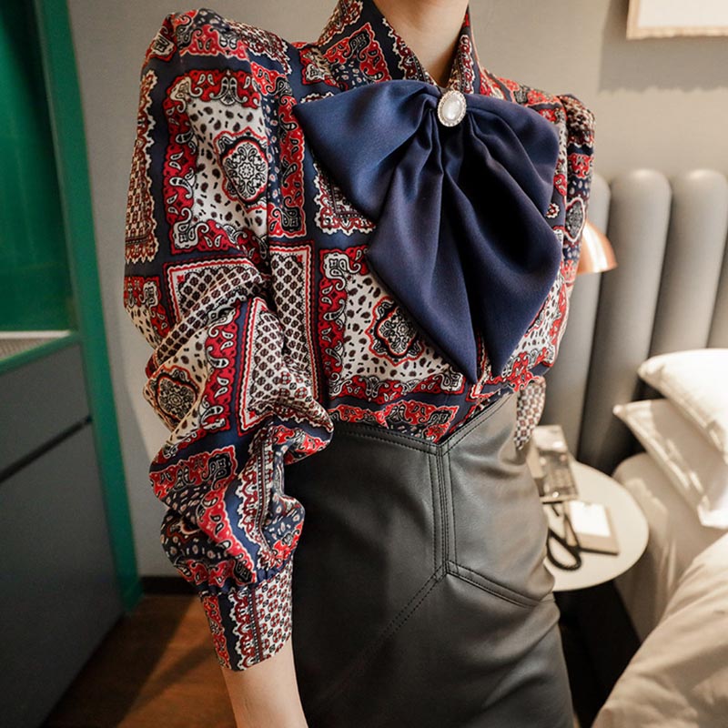 Turn down collar floral front tie blouses