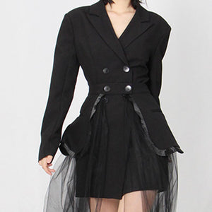 Splicing double-breasted blazers and pleated mesh skirts suits