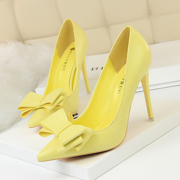 Solid bow tie pointed heels