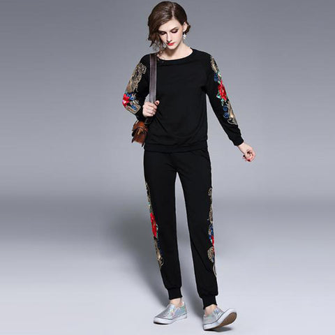 Daytime embroidered pullover pant suits