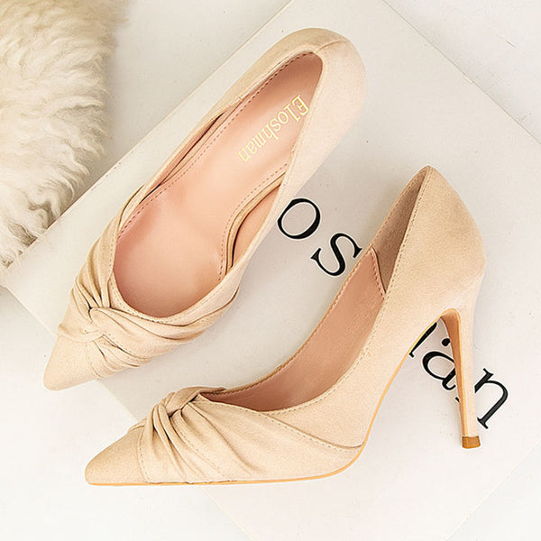 Low fronted bow tie solid pointed heels