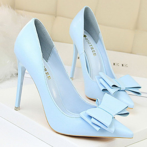 Solid bow tie pointed heels