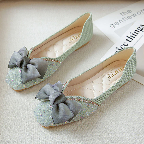 Low fronted bow tie square flats