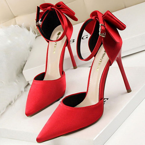Satin bowknot pointed toe low-fronted heels
