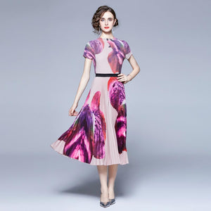Stylish print mock neck long skeeve tops and pleated a-line skirts suits