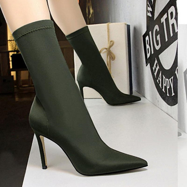 Solid pointed toe thin heels boots