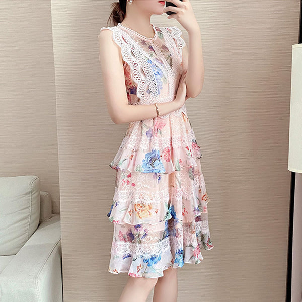 Fresh floral print tiered bustier lace dress