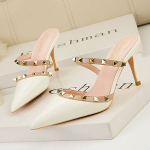 Low fronted rivet solid pointed sandals